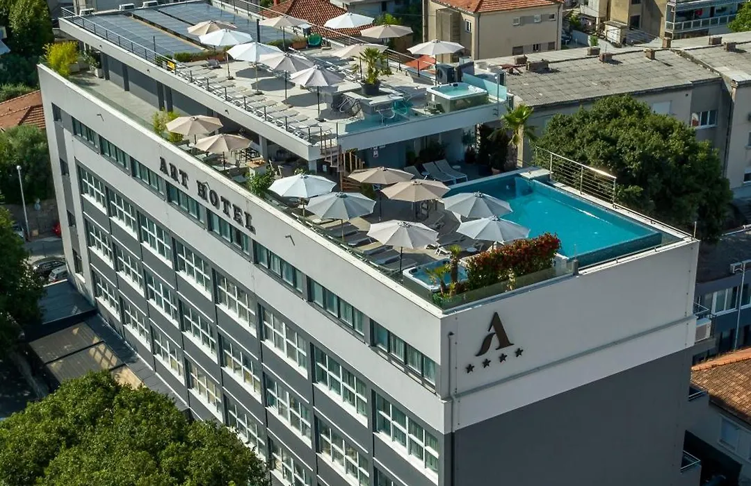 Art Hotel-1