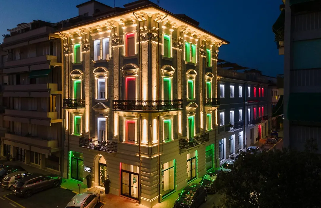 VI Suites-1