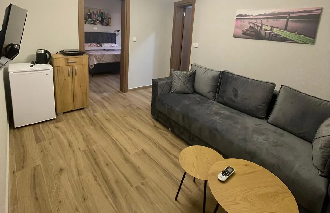 Apart Hotel Xxl Lux-1