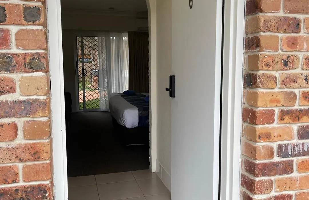 Aston Motel Yamba-1