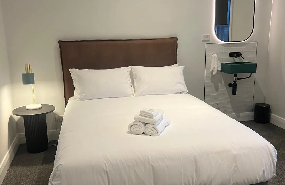 Sportsmens Club Hotel-1