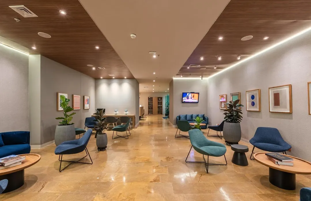 Hotel Holiday Inn Express & Suites Medellin By Ihg-1