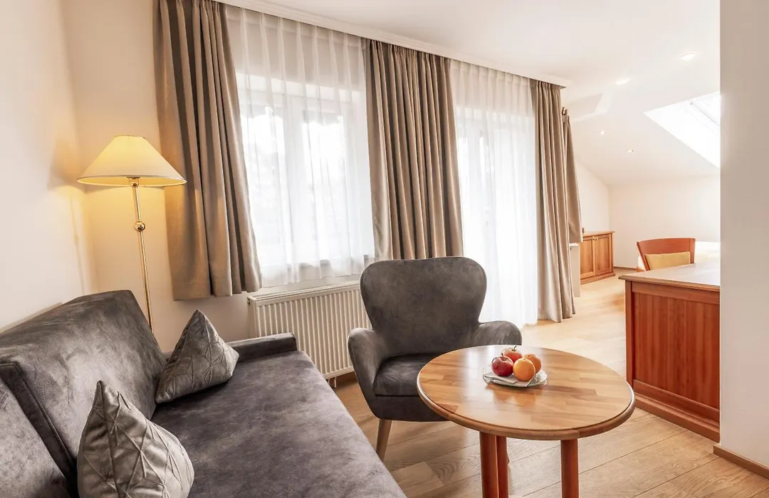 Seeböckenhotel Zum Weißen Hirschen-1