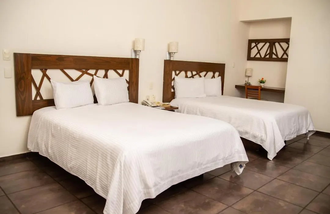 Hotel Tres Soles-1