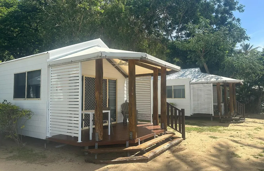 Ellis Beach Oceanfront Holiday Park-1