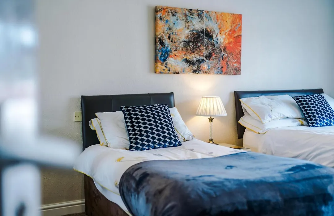 Holcombe Guest House-1