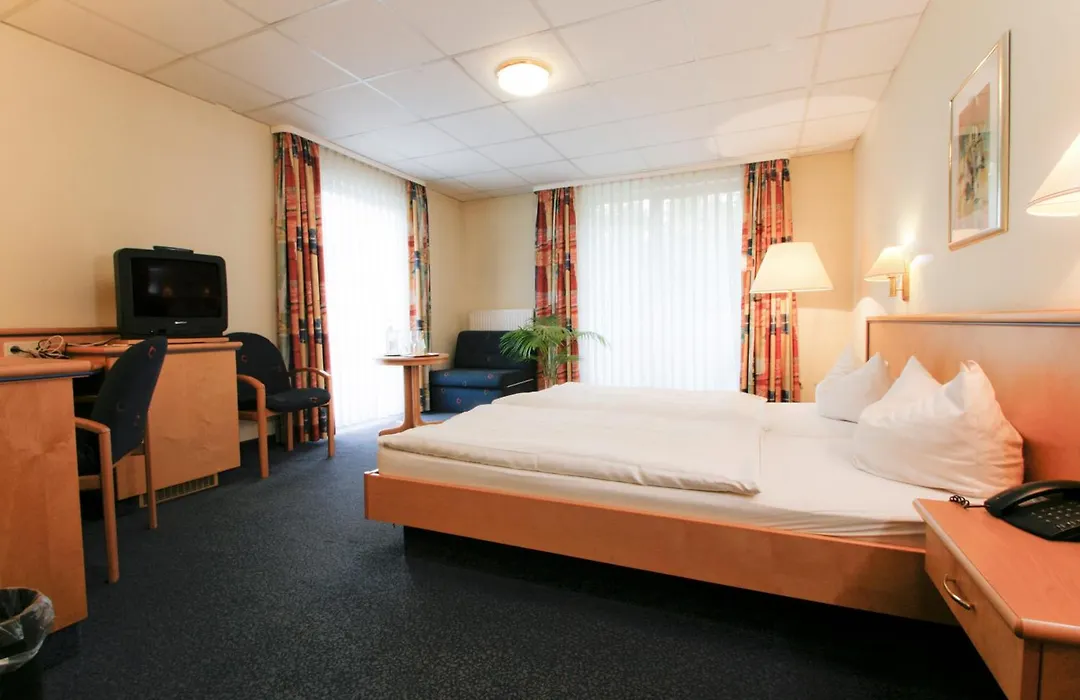 Kurparkhotel Das Kleinod-1