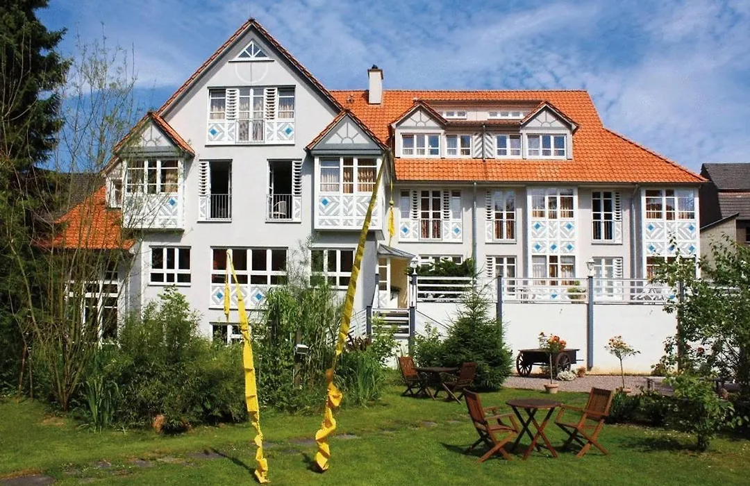 Romantisches Hotel Menzhausen-1