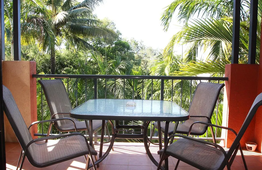 Nautilus Holiday Apartments-1