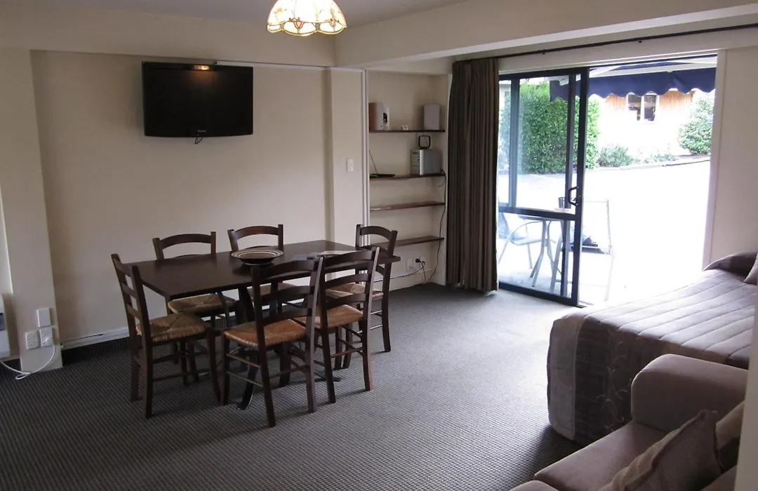 Four Seasons Motel-1