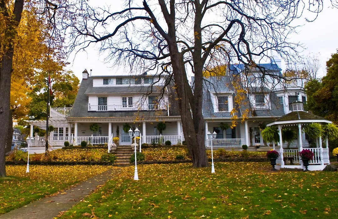 Chestnut Inn-1