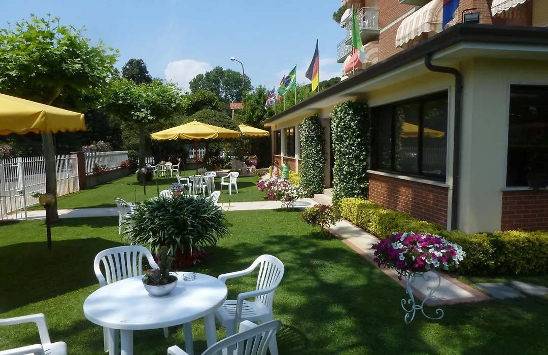 Hotel Versilia-1
