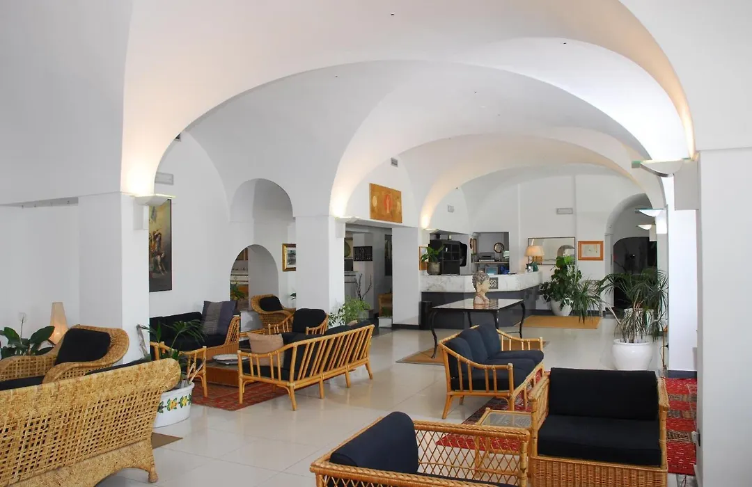 Grand Hotel Santa Domitilla-1