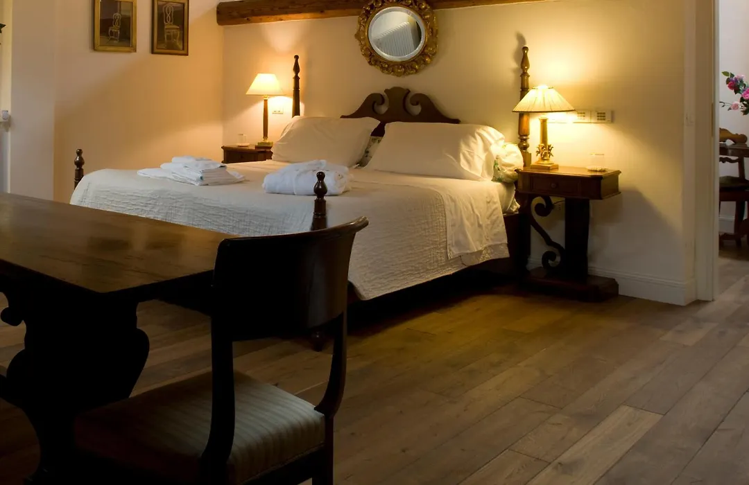 M Club De Luxe B&B-1