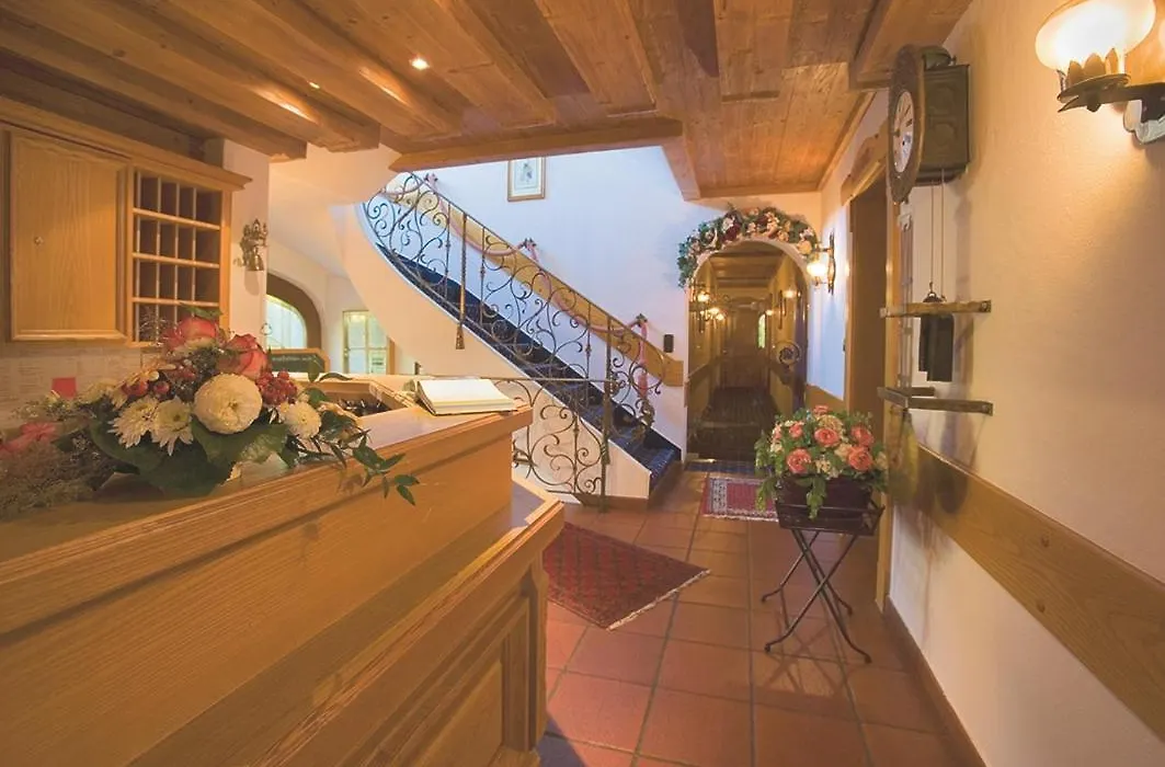 Hotel Alpina-1