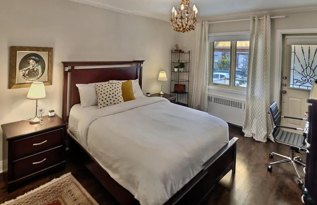 Gite Du Survenant Montreal-1