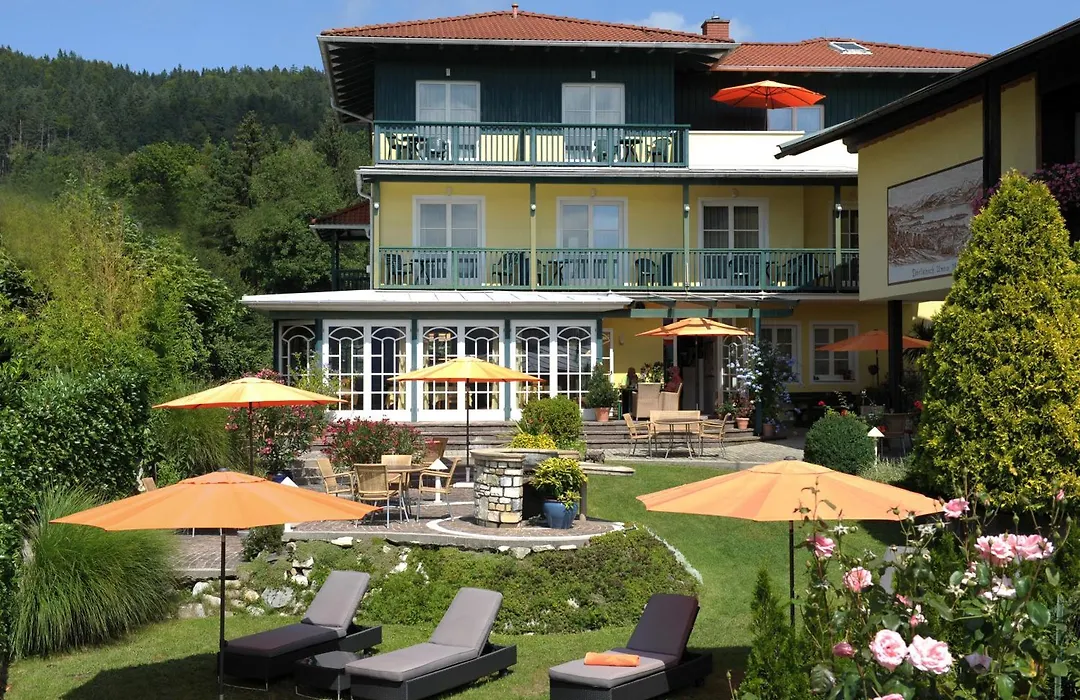 Die WUNDER s Ferienpension-1