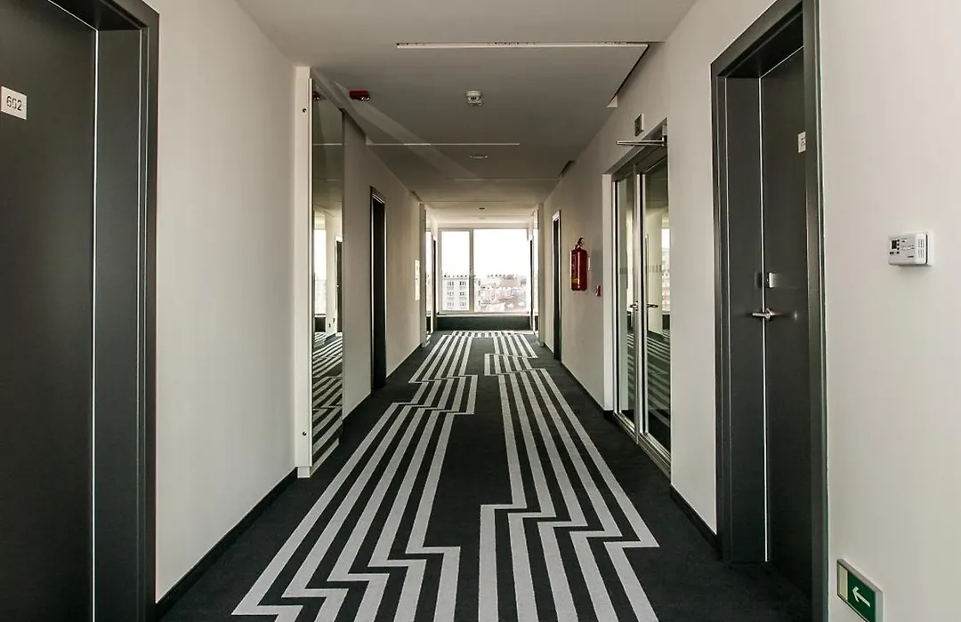 Hotel 99-1