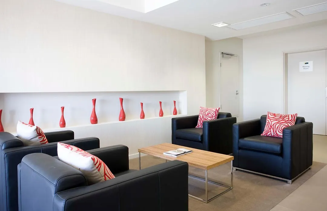 Gladstone Downtown Central Apartment Hotel Official-1