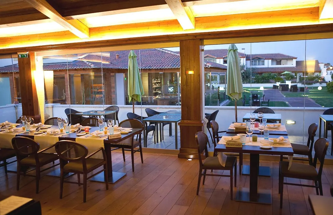 Hotel Lusitano-1