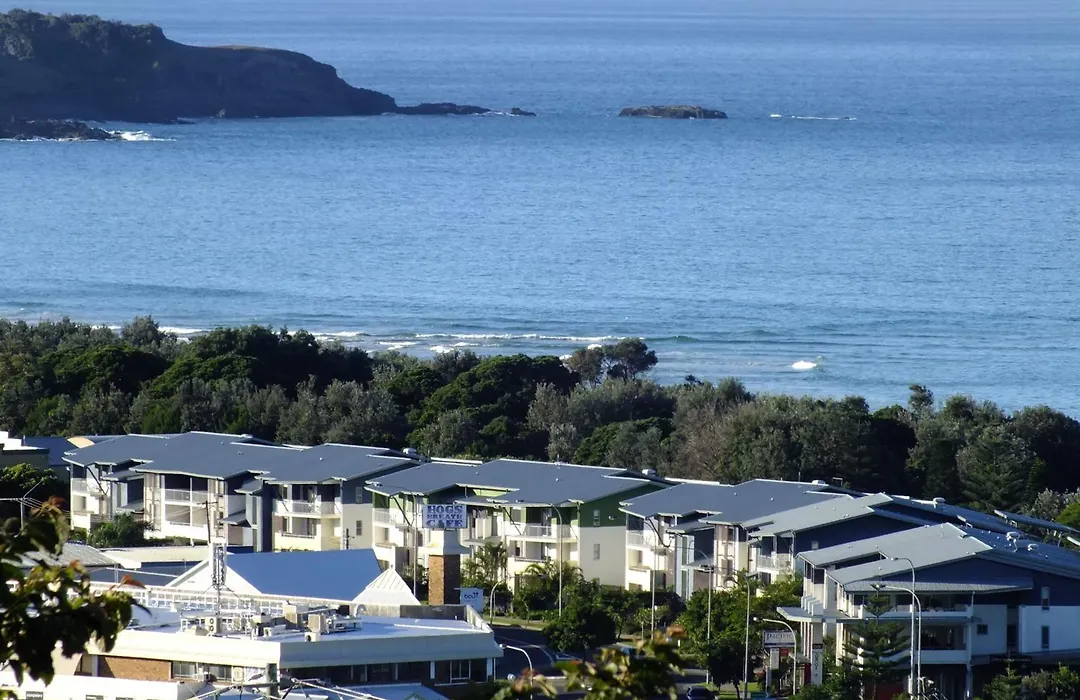 Pacific Marina Apartments-1