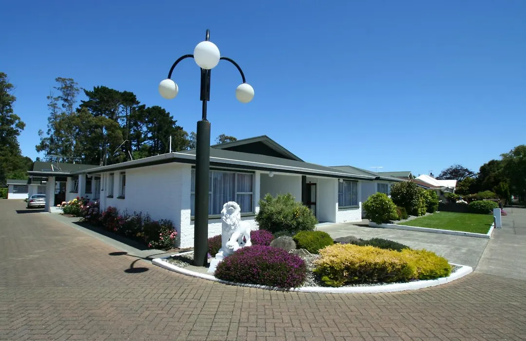 Queens Park Motels-1