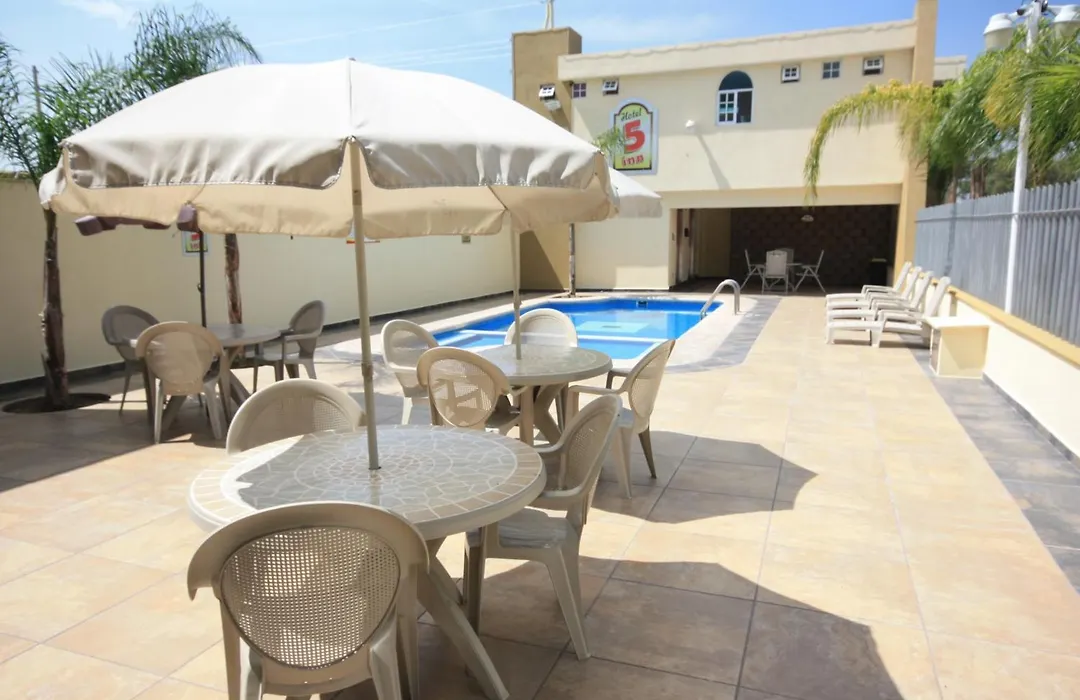 Hotel 5 Inn-1