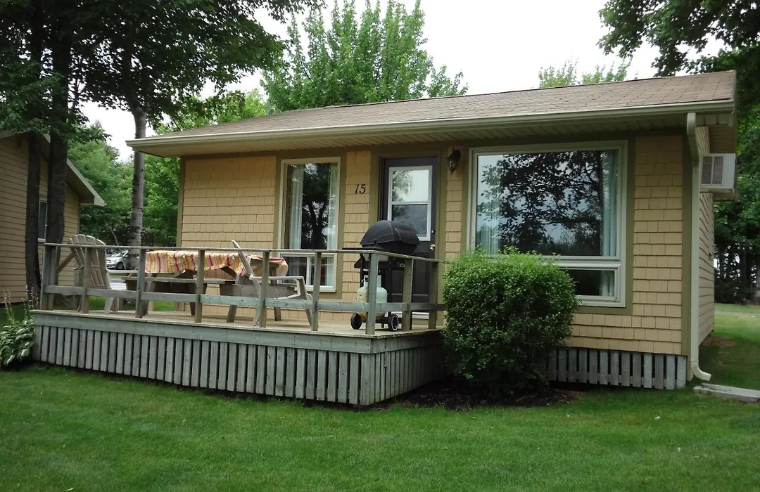 Cavendish Maples Cottages-1
