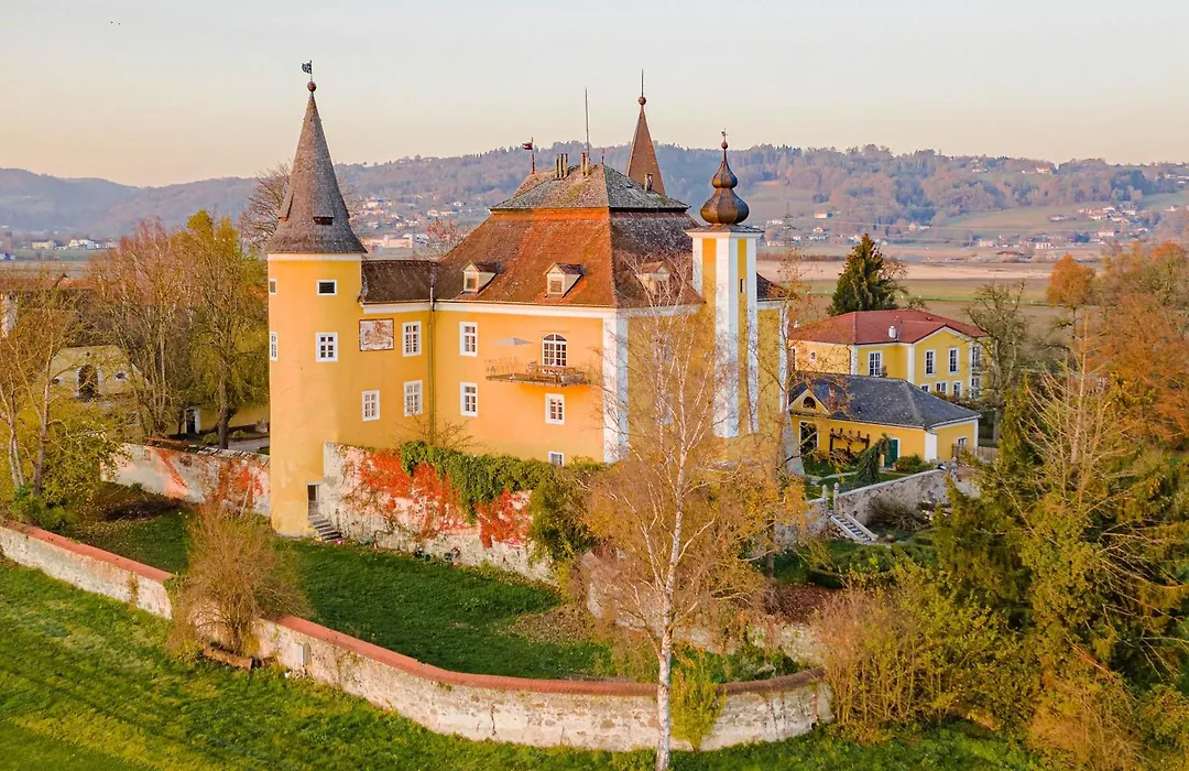 Hotel Schloss Mühldorf-1