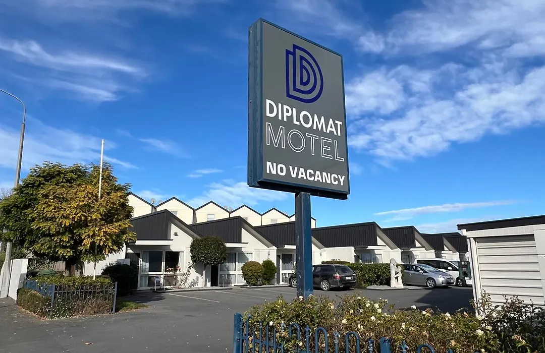 Diplomat Motel-1