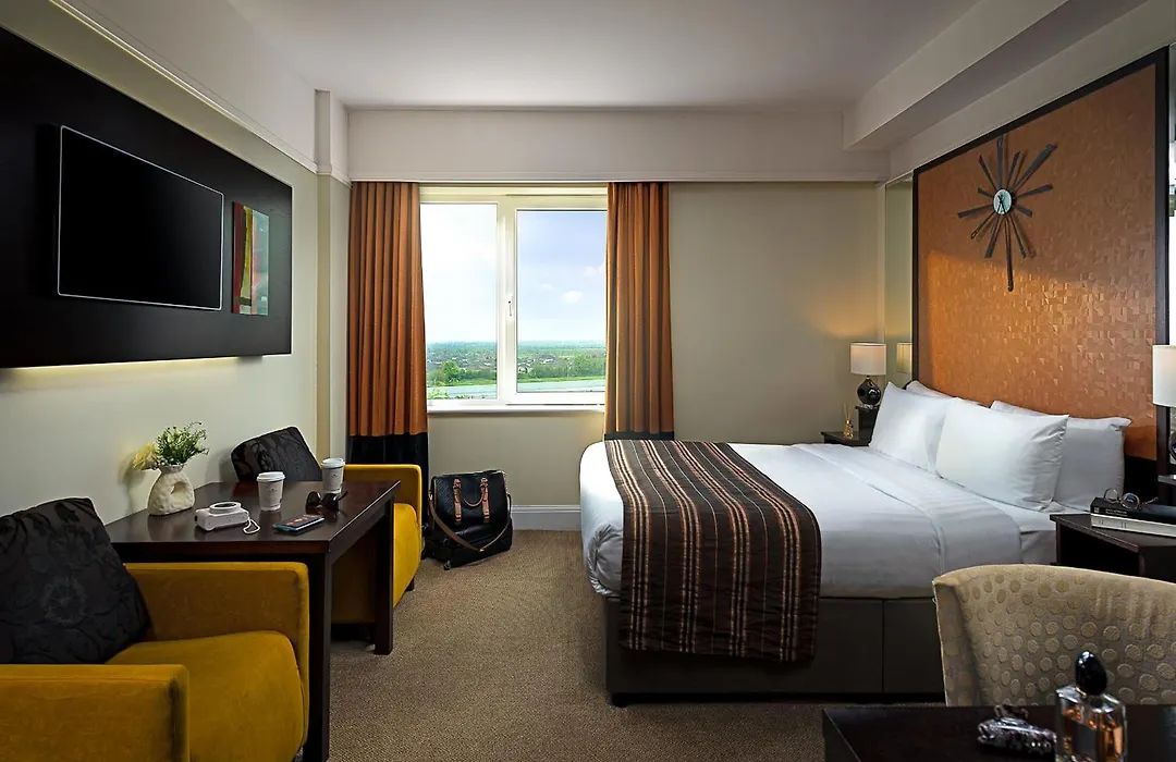 Carlton Hotel Blanchardstown-1