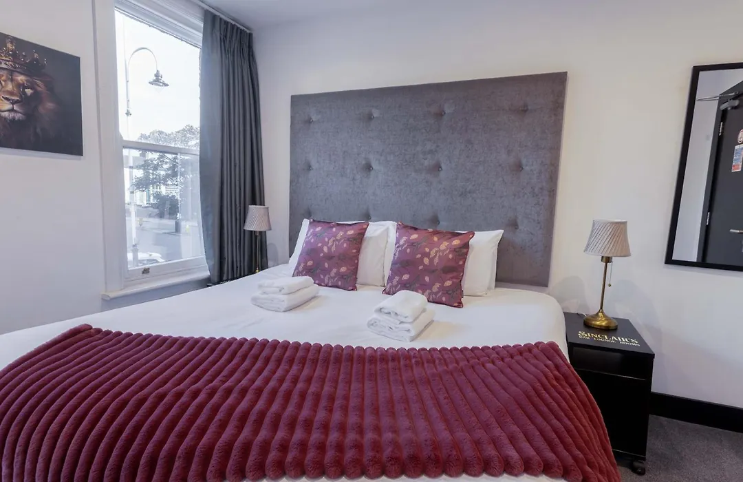 Sinclair'S Rooms-1