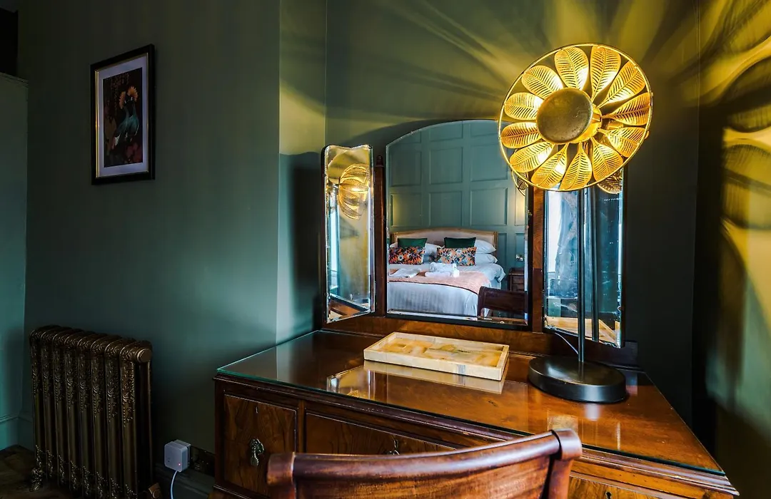 Russell Court By Orenda-Luxe-1