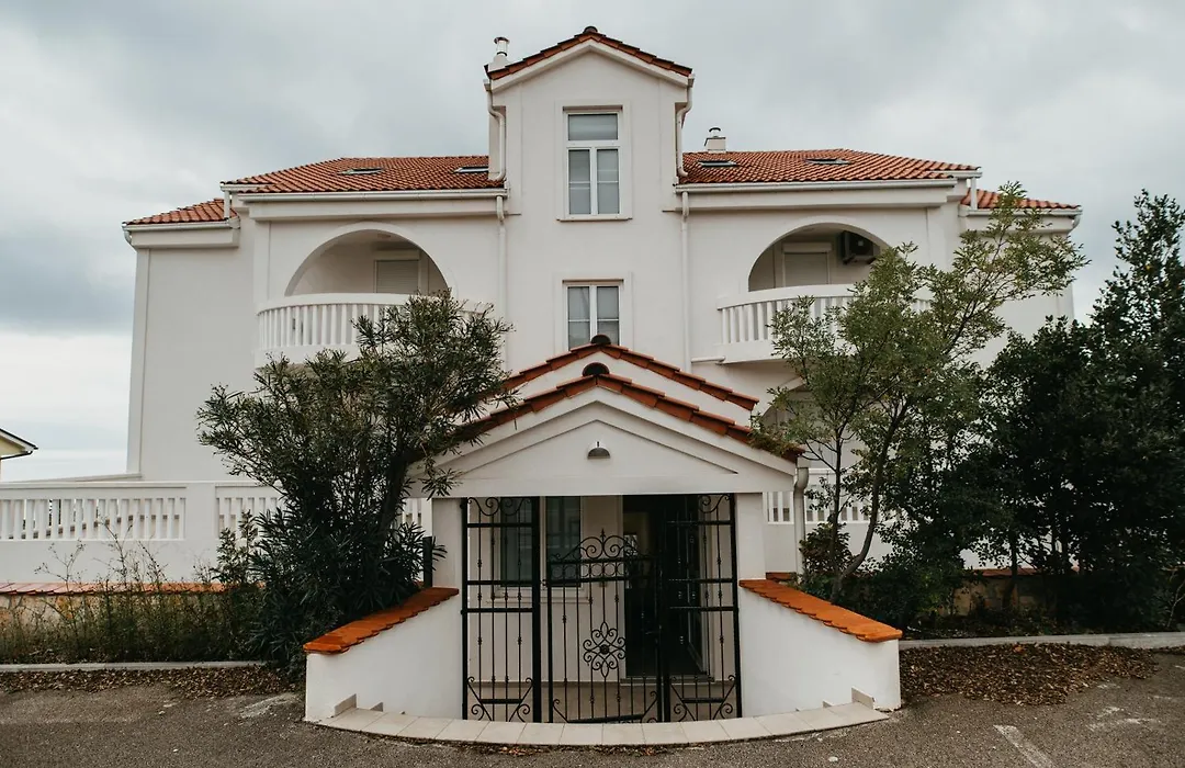Villa Bellevue-1