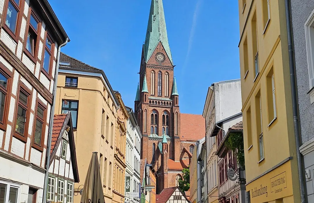 Weinhaus Uhle-1