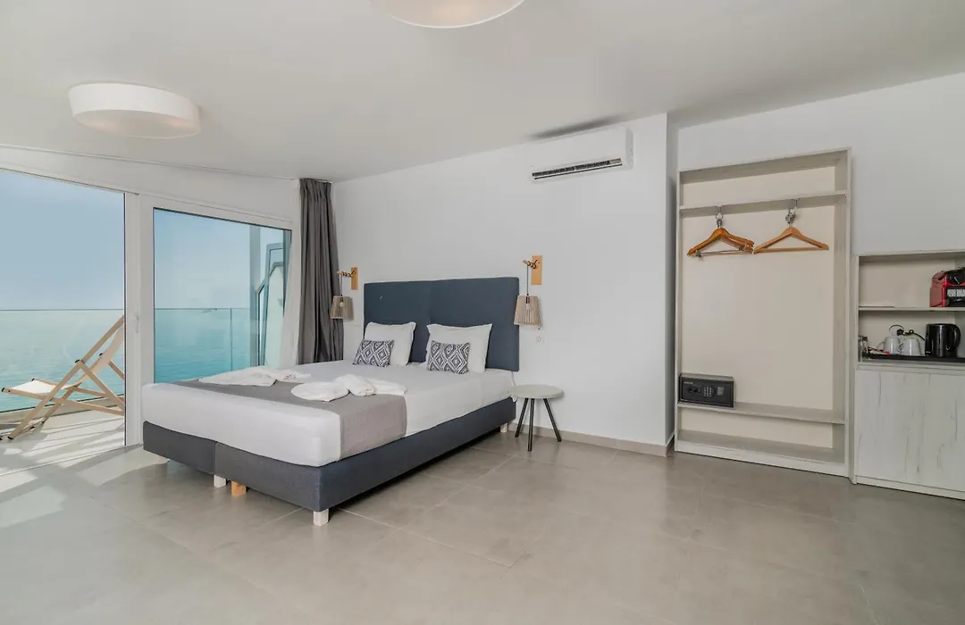 Golden Coast Beachfront Resort-1