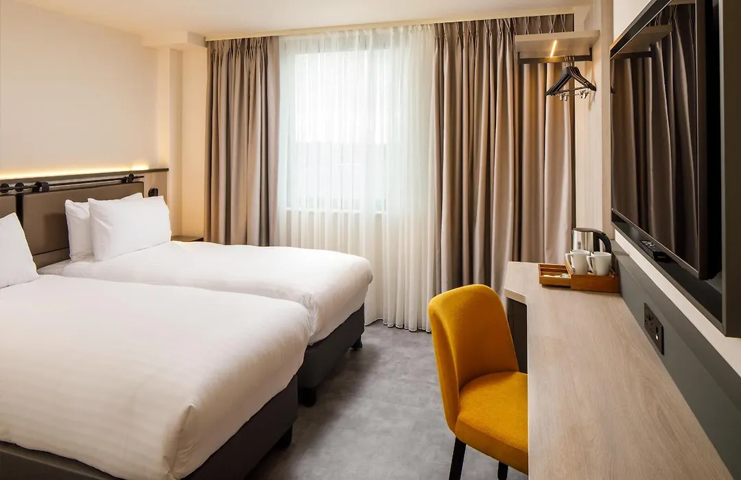 Southgate Hotel London-1