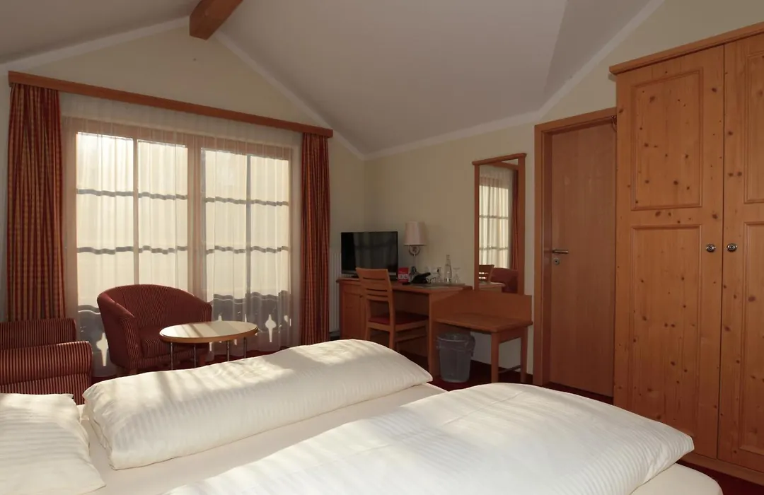 Landgasthof Drei Rosen-1