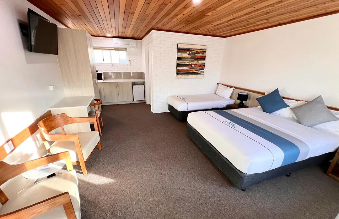 Port Campbell Motor Inn-1