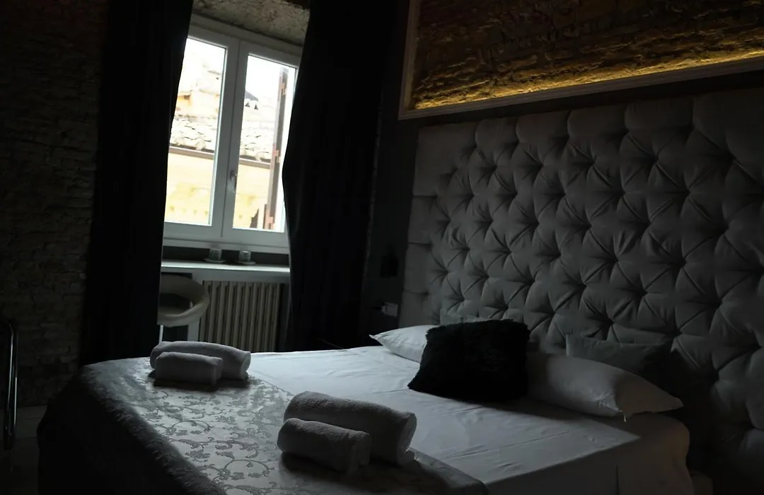 Rhome Luxury Suite-1