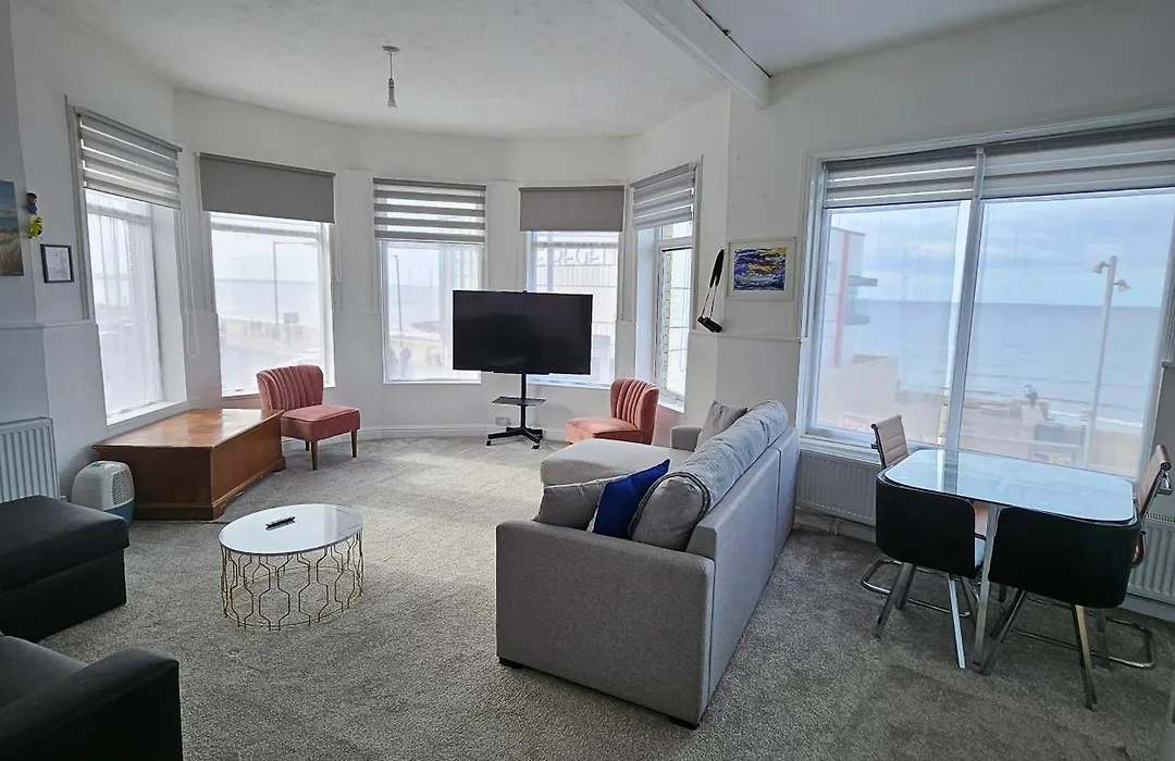 Redcar Seaview Apartments-1