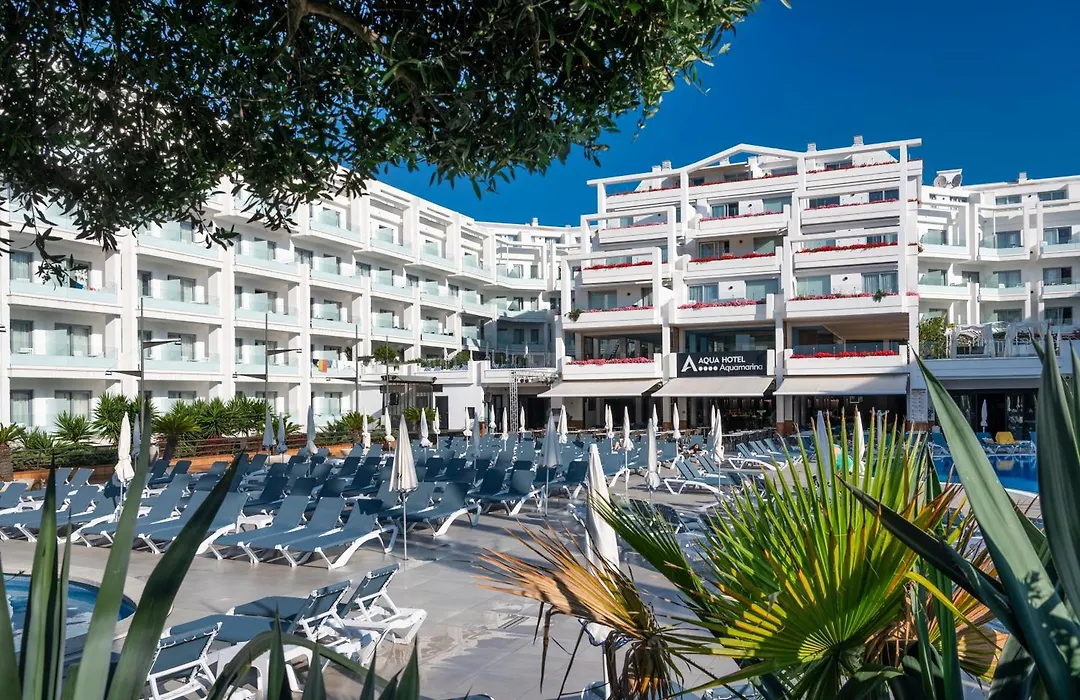 Aqua Hotel Aquamarina & Spa-1
