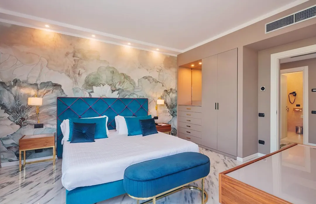 Hotel Excelsior-1
