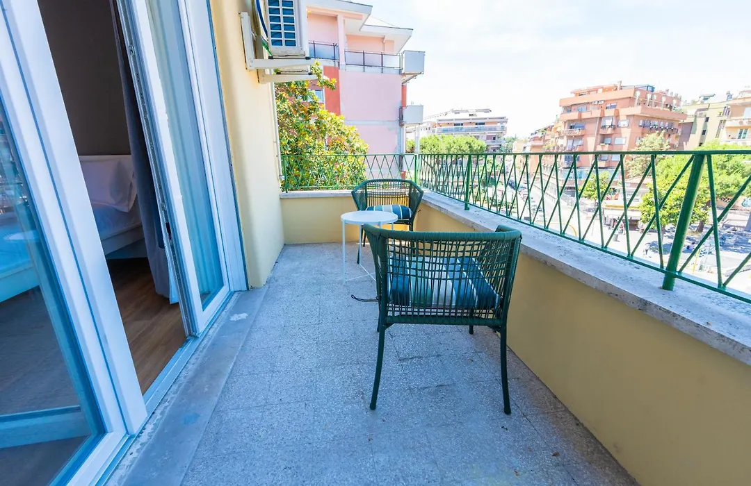 Near Vatican, Irnerio 47 Guest House-1