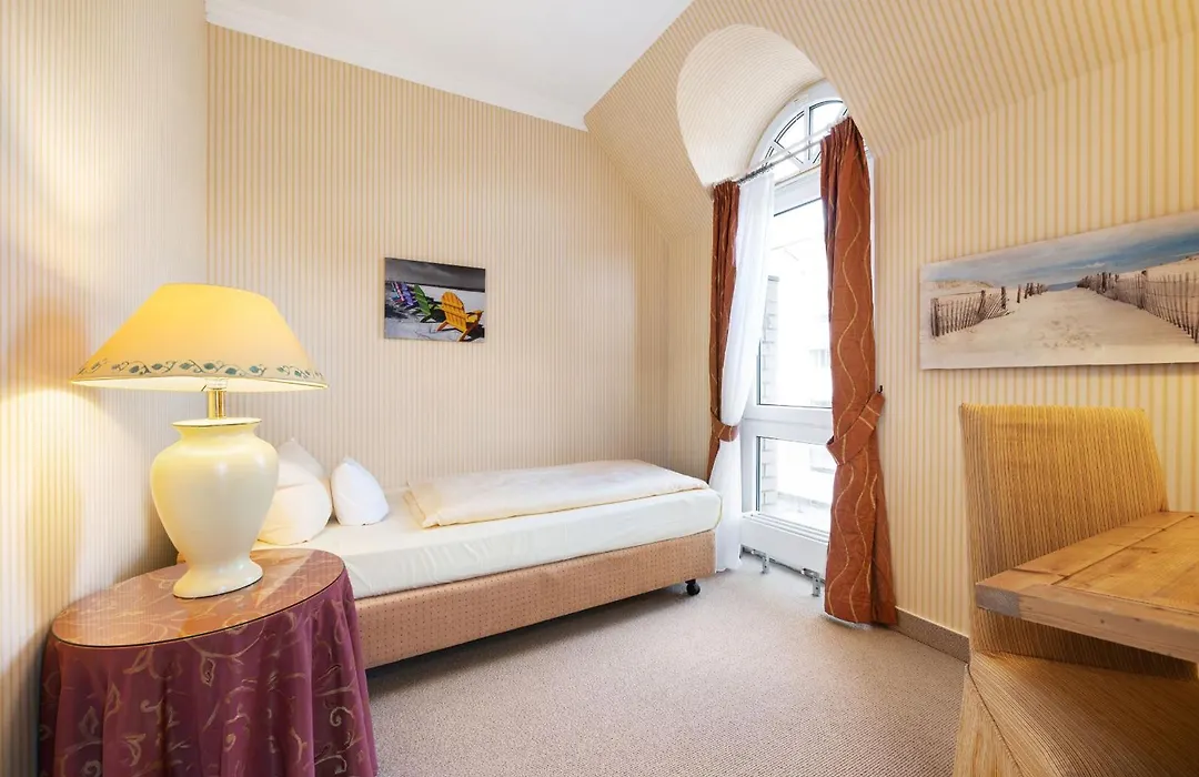 Strandhotel Sylt-1