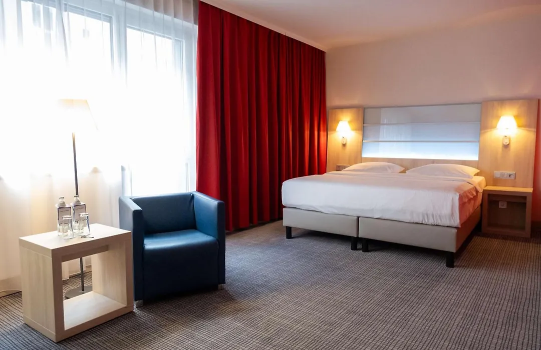 Park Inn By Radisson Linz-1
