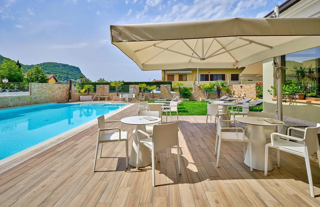 Hotel Eden Garda-1