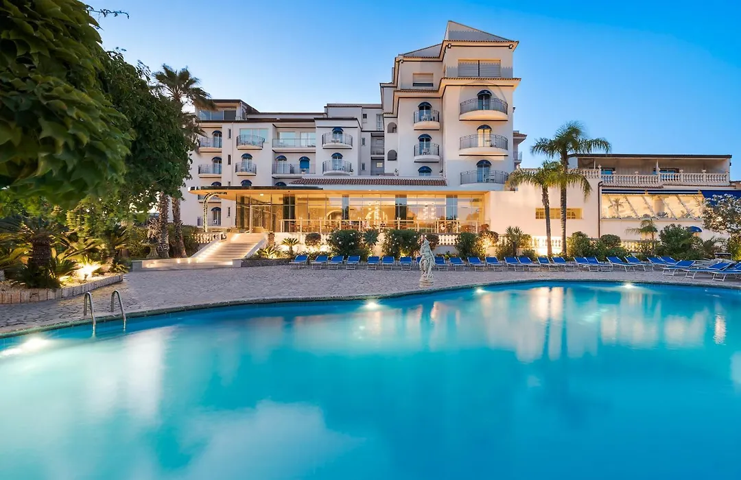 Sant Alphio Garden Hotel & Spa-1