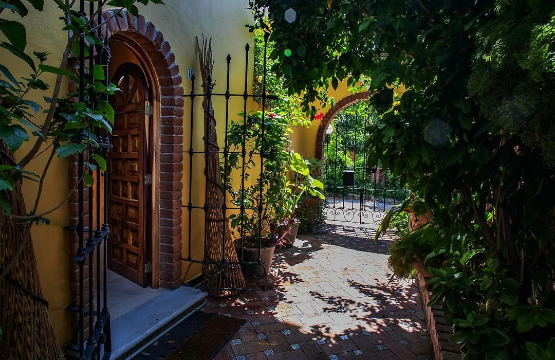 Suites La Hacienda-1