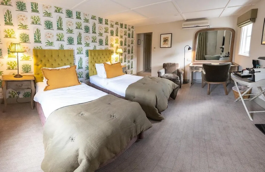 The Swan Inn-1